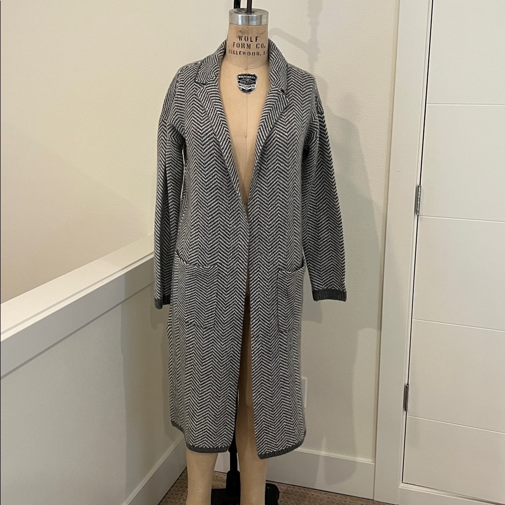 Abercrombie & Fitch Long Open-Front Herringbone Knit Sweater Cardigan - Gray